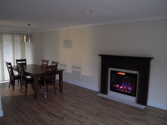 5th image of 8928 19th Pl SE