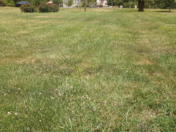 22 Zieglers Path, Falling Waters, WV 25419