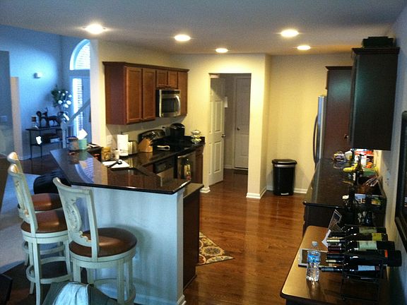 3rd image of 40572 Lenox Park Dr