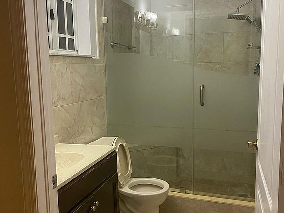 5th image of 17330 NW 74th Ave APT 201