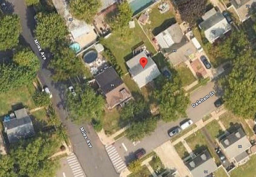 2nd image of 93 Daleham St