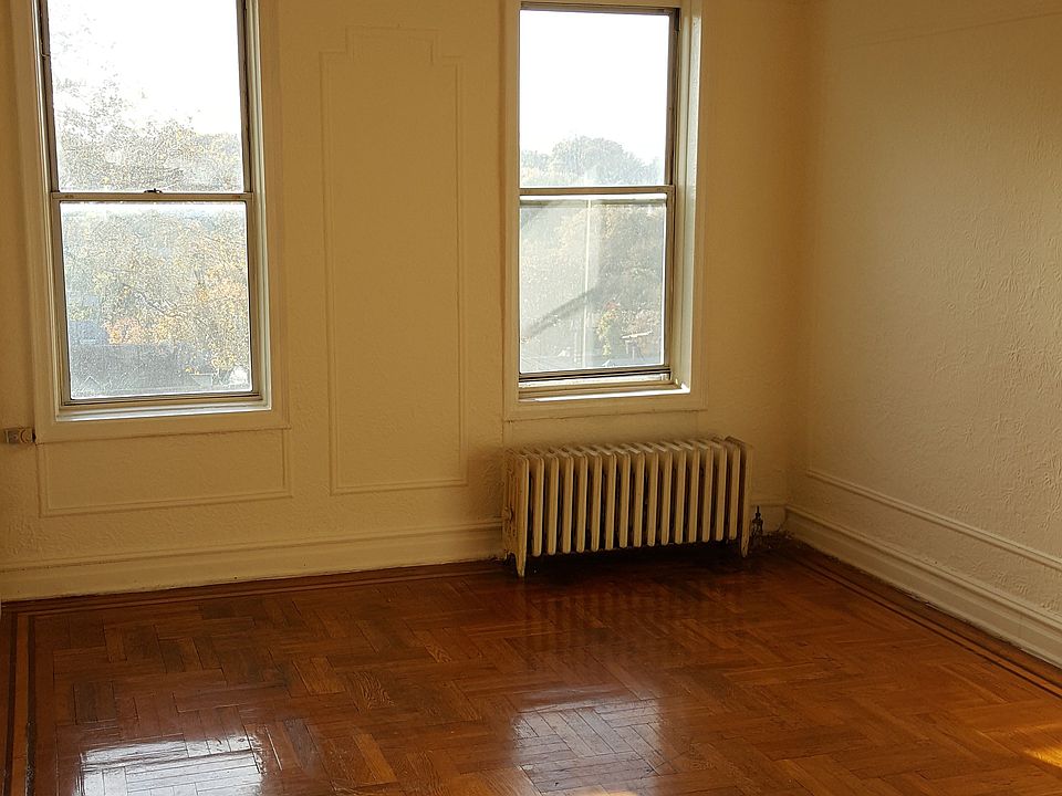 1st image of 30 Daniel Low Ter APT 4S