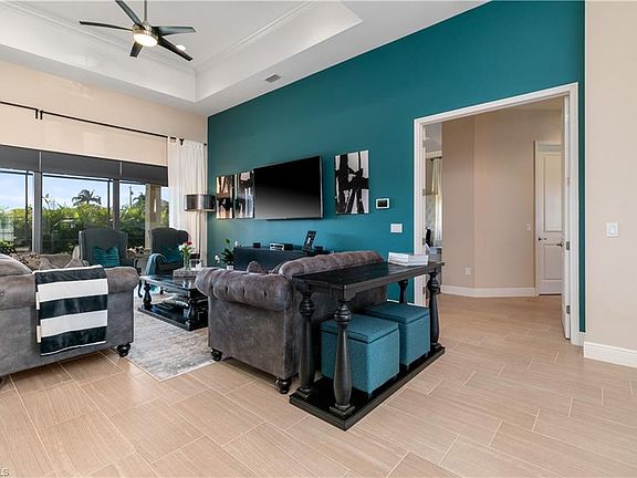 4th image of 5419 Agualinda Blvd