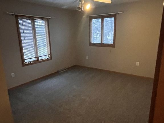 3rd image of 1020 Bishop St