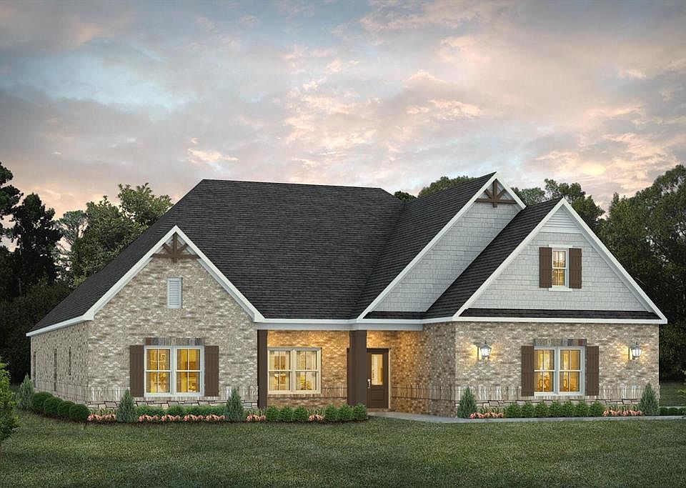 1st image of 102 Lucas Ln