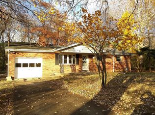 8146 Lois Dr, West Chester, OH 45241