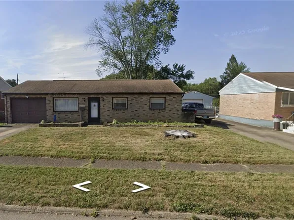 2446 Regentview St NE, Canton, OH 44705