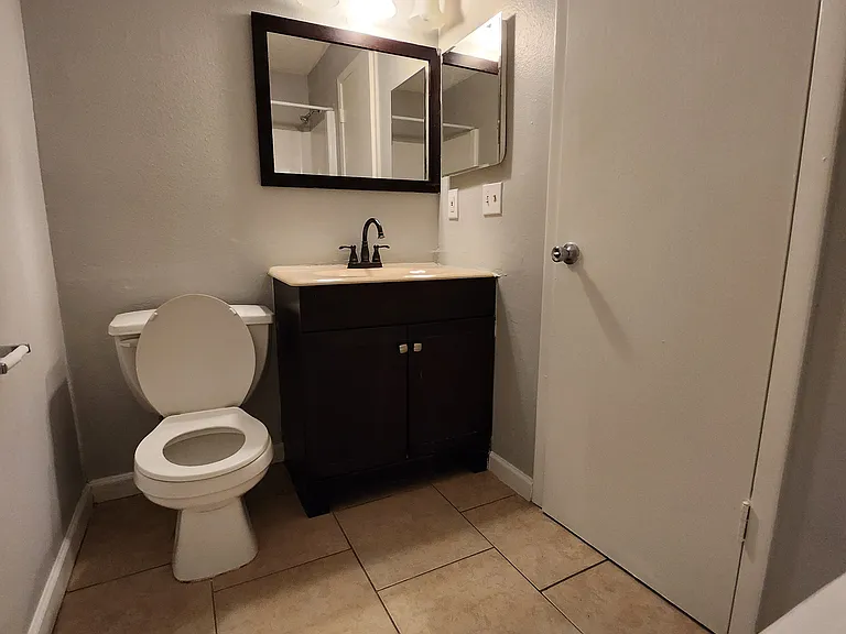 626 Golden Raintree Pl #626 — Photo 6