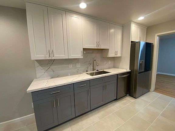 4th image of 20653 Oak Creek Ln