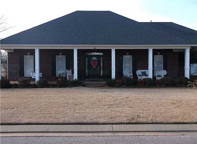 1st image of 169 Indian Wells Dr