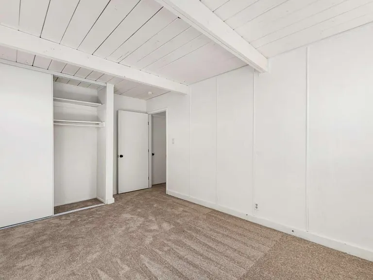 1024 Tyler St — Photo 21
