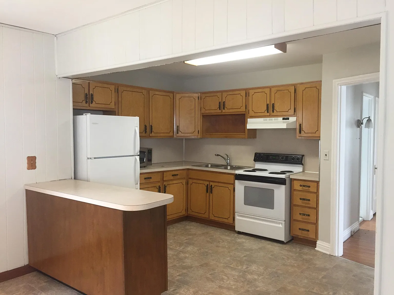 3 bed, 1300 sqft, $1,850 — Photo 3