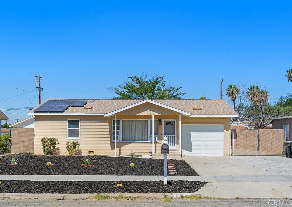 1st image of 415 S Carmalita St
