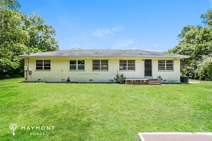 1513 S Mellonville Ave — Photo 3