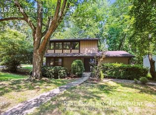 11578 Embers Ct, Reston, VA 20191