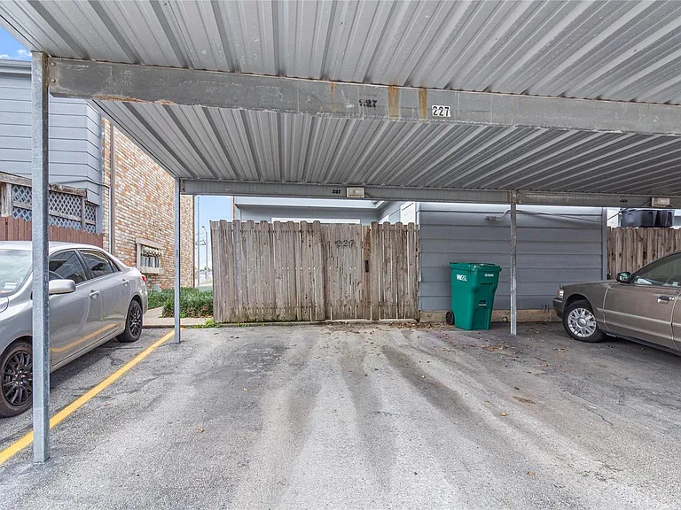 11002 Hammerly Blvd #227 — Photo 2