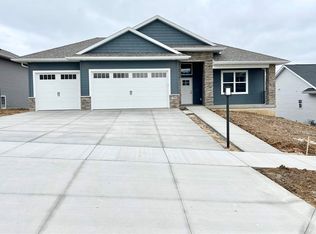 708 Rolling Hills Dr, Tiffin, IA 52340