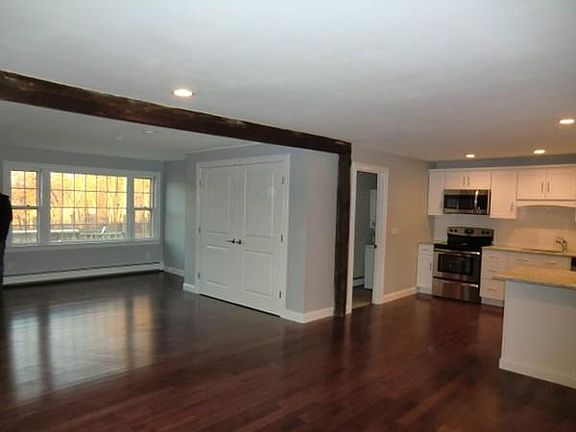 4th image of 235 John Wise Ave #1