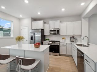 6754 Wildflower Way, Excelsior, MN 55331