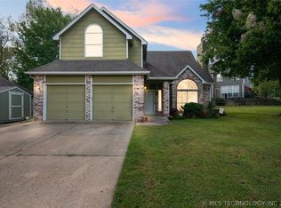 2750 W 67th St, Tulsa, OK 74132