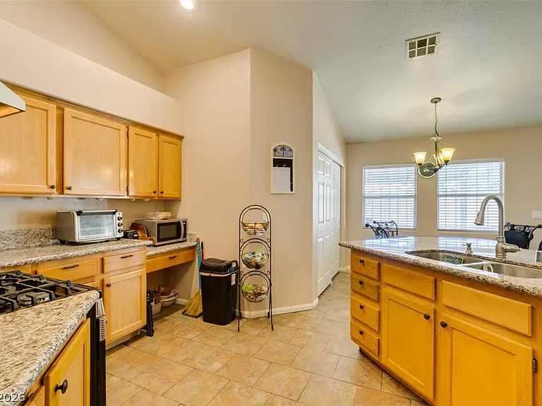 6405 Steamship Ct — Photo 31