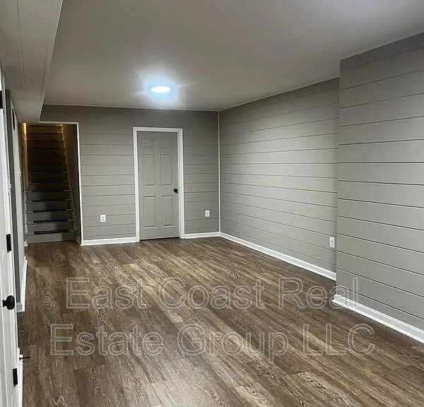 18061 Crampton Ln — Photo 16