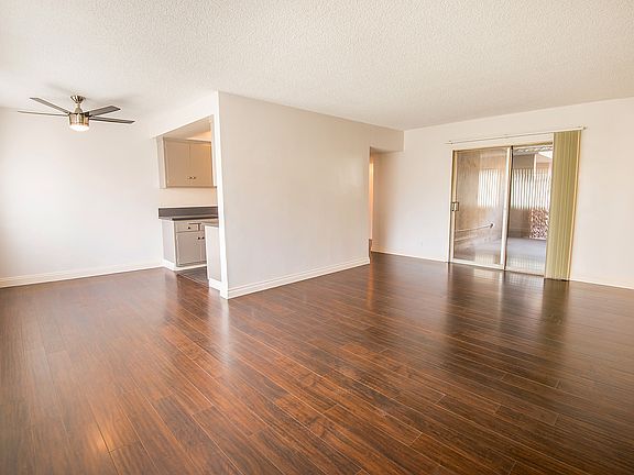 4th image of 5118 De Longpre Ave #210