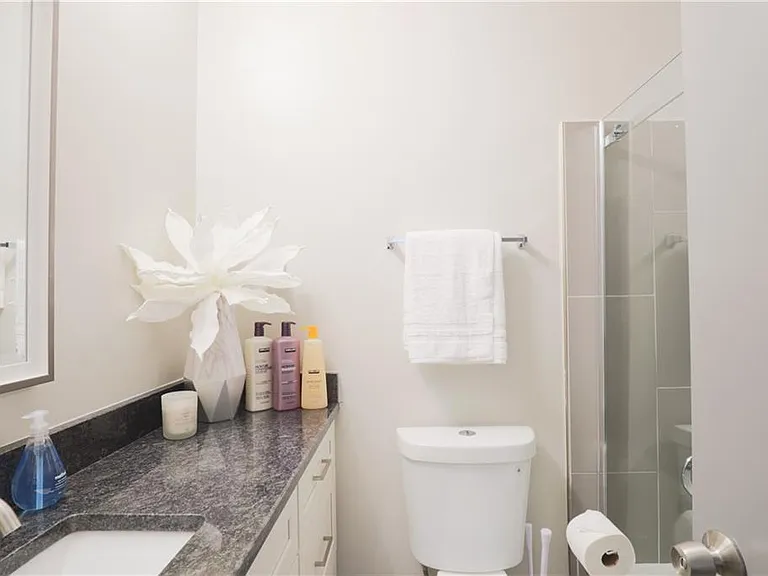 6463 Klinect Ct — Photo 12