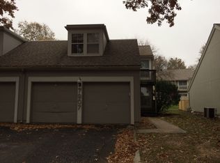 7907 Colony Ln, Lenexa, KS 66215