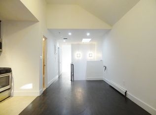 158 Albany Ave #3E, Brooklyn, NY 11213