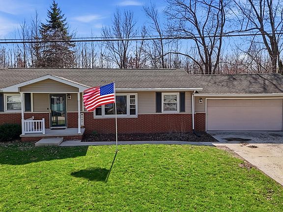 3rd image of 607 W Neher Rd