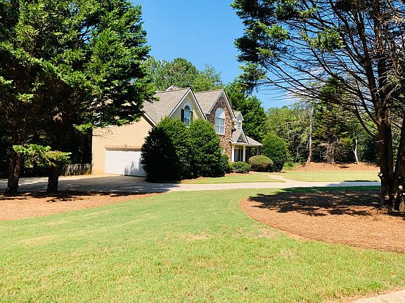 2nd image of 9 Biltmore Cir