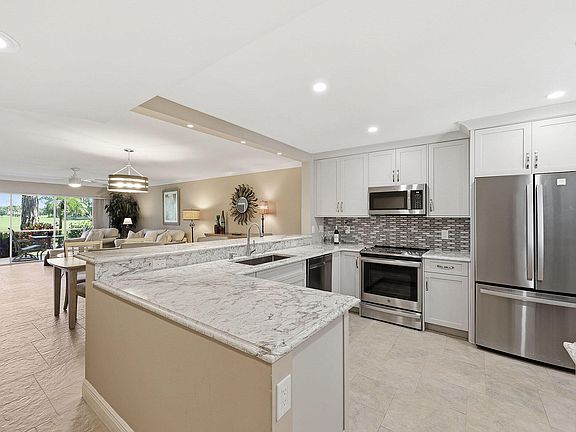 2nd image of 5863 Cobblestone Ln APT F103