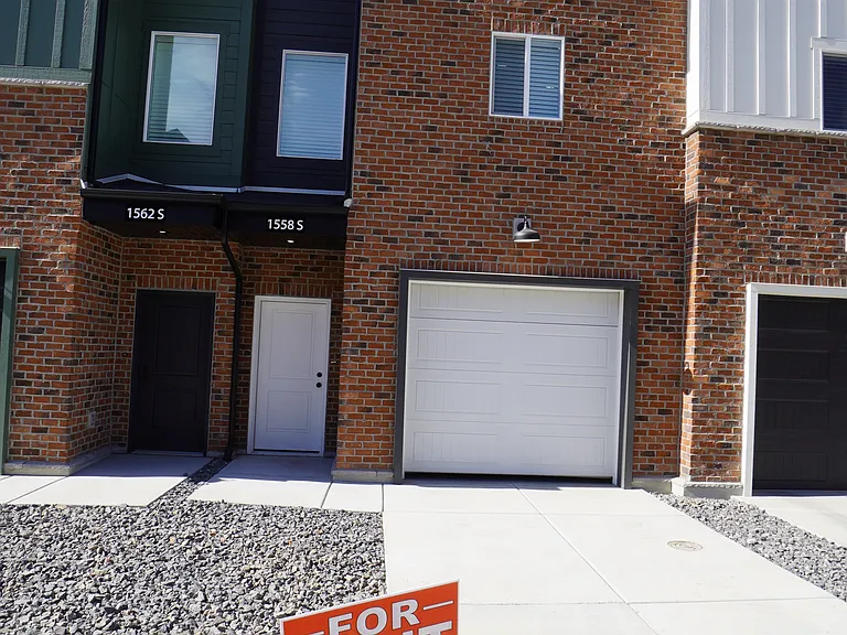 1558 S 150 W — Photo 1