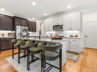 24 Sheffield Way, Londonderry, NH 03053