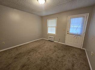 517 Hickory St APT 27, Hudson, NC 28638
