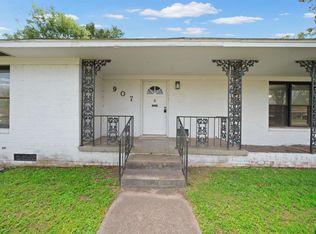 907 Henderson St, Jacksonville, TX 75766