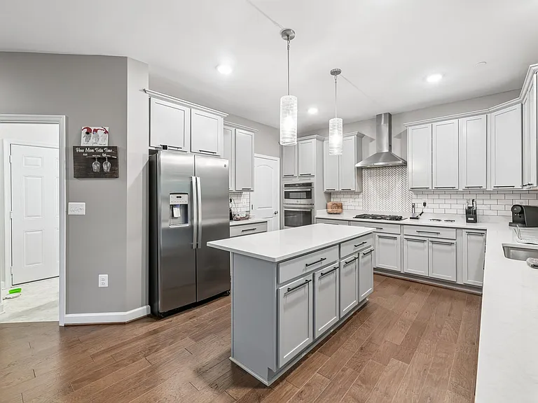 10400 Del Ray Ct — Photo 15