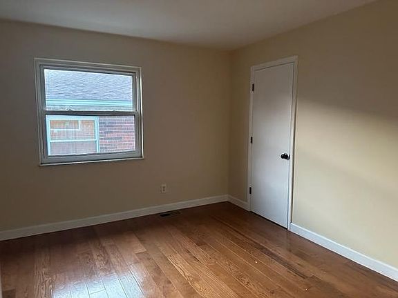 5th image of 10134 Buffton Dr