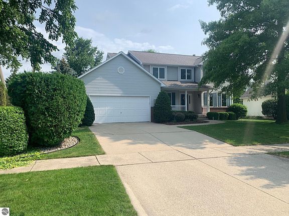 3rd image of 1631 Eastpointe Dr