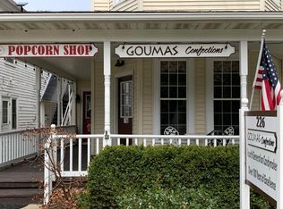 226 Broadway E, Granville, OH 43023