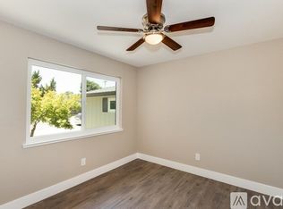 2913 Occidental Dr ROOM E, Sacramento, CA 95826
