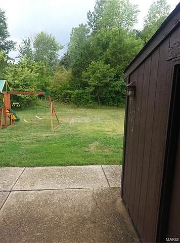 2nd image of 3917 Country Club Dr