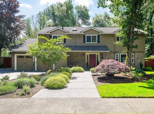 4350 Albert Cir, Lake Oswego, OR 97035