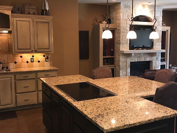 3rd image of 2638 Beaver Ln