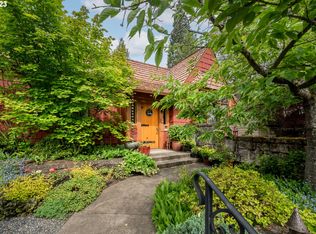 2731 SW Old Orchard Rd, Portland, OR 97201