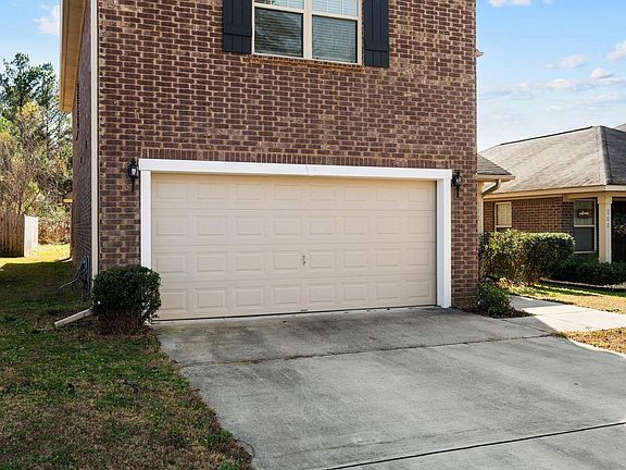 2nd image of 202 Sedgewick Dr