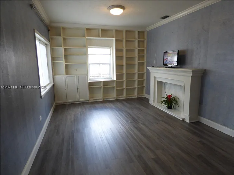 2148 NE 182nd St — Photo 25