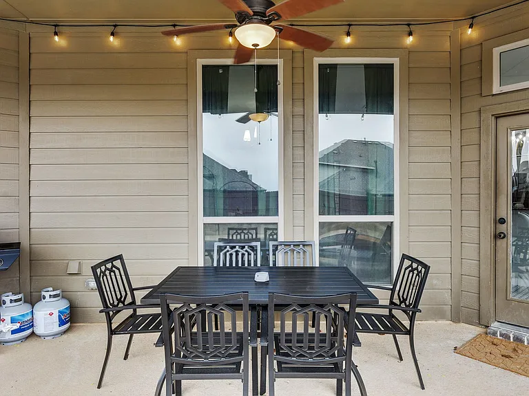 213 Nocona Dr — Photo 32