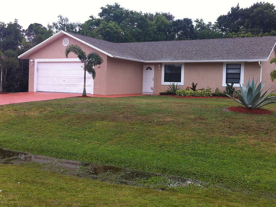 1st image of 718 NW Airoso Blvd